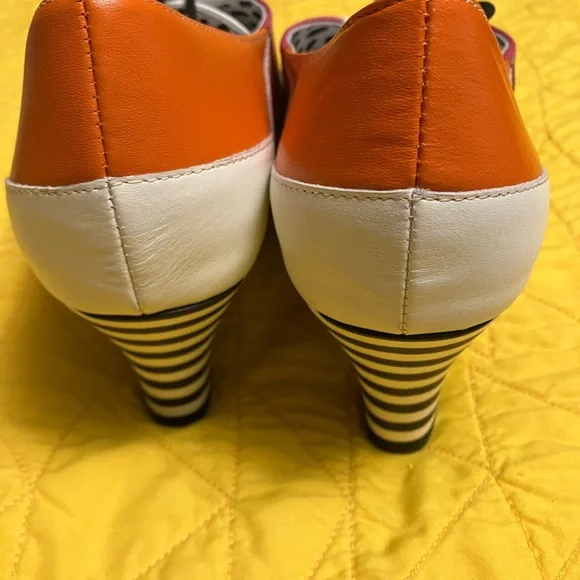 Lola Ramona NIB/ Unworn Colorful Patchwork with Stripe Heel Women's Shoes - Picture 5 of 11